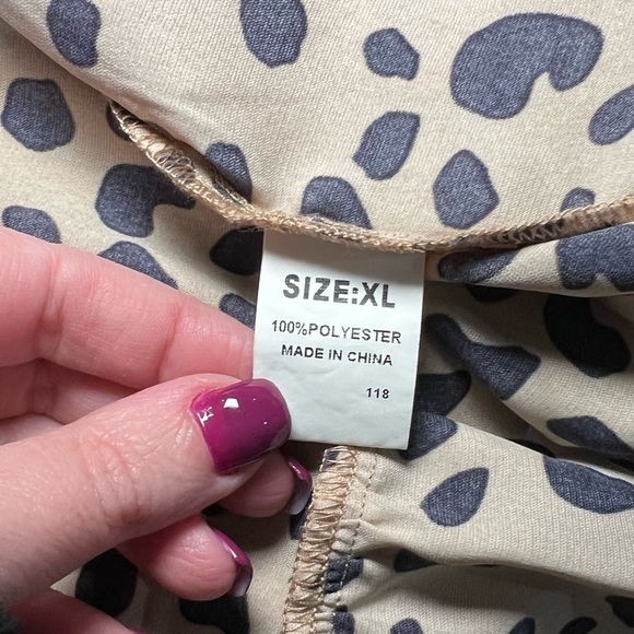 Leopard Print Ruffle Sleeve Dress - Picture 5 of 8